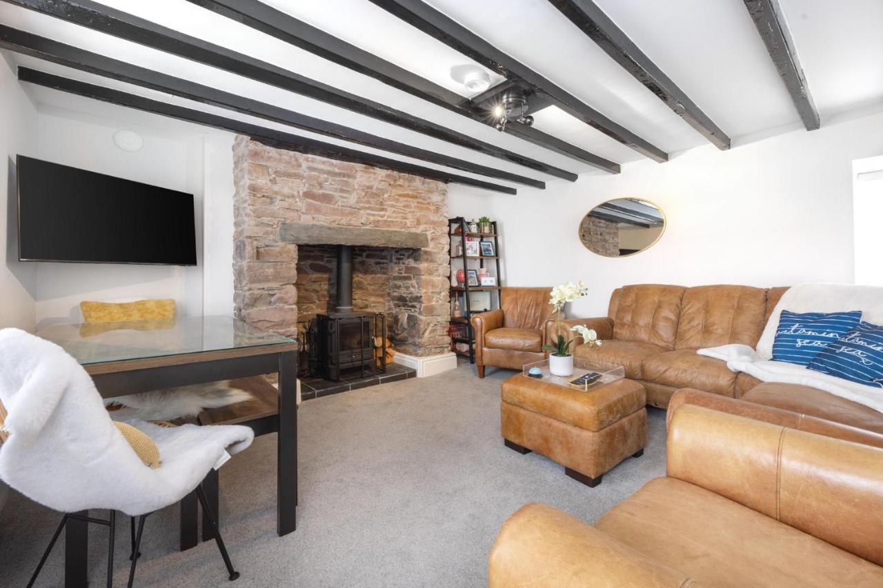 Hollie'S Beach House Peel Екстер'єр фото