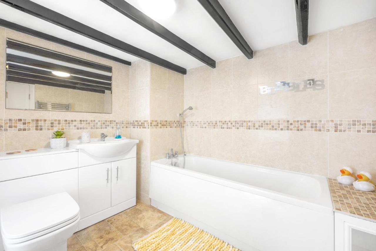 Hollie'S Beach House Peel Екстер'єр фото