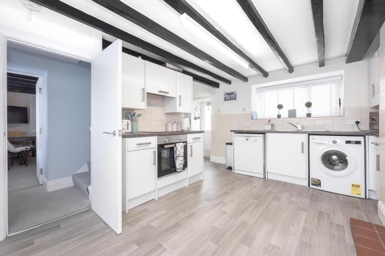 Hollie'S Beach House Peel Екстер'єр фото